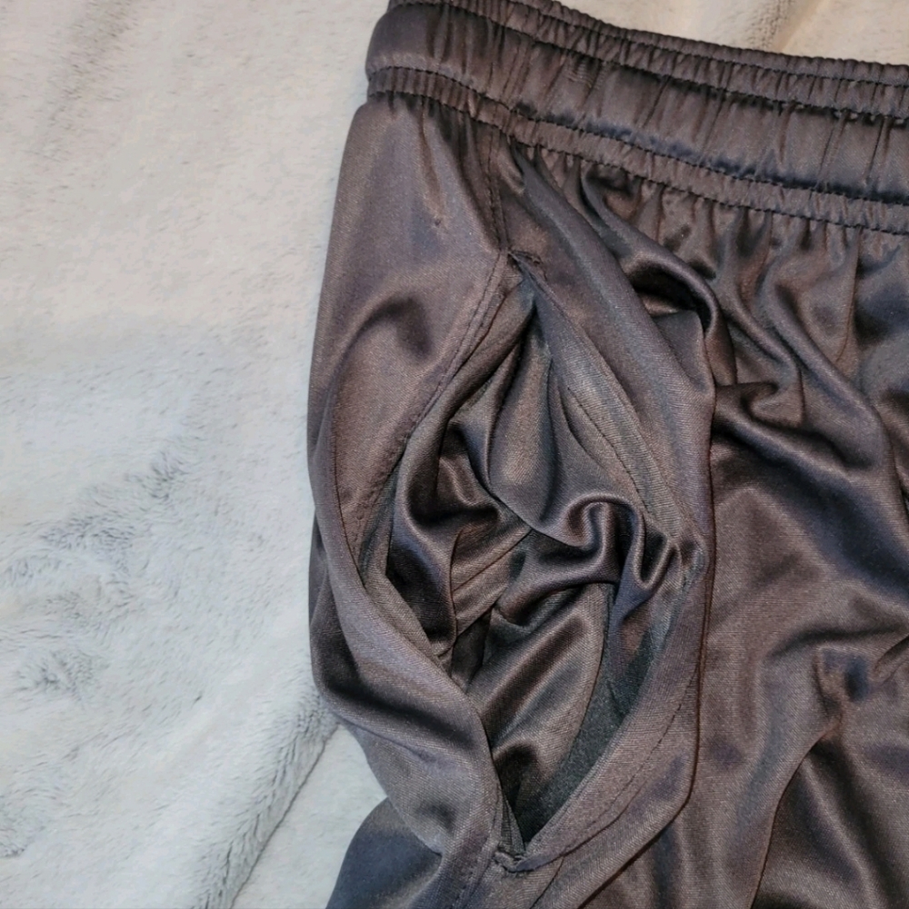 Under Armour Mens XL UA Tech WM Graphic Shorts Gray Dazzle Shiny Athletic Gym - Picture 5 of 10
